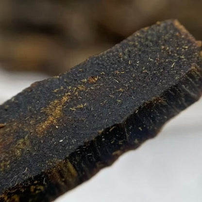 Sinking-Grade Purple Kynam Agarwood Chips — Handcrafted for Incense, Tea, and Water Infusion