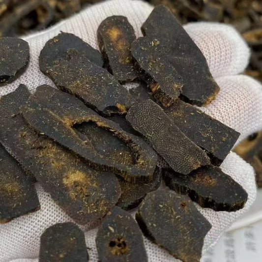 Sinking-Grade Purple Kynam Agarwood Chips — Handcrafted for Incense, Tea, and Water Infusion