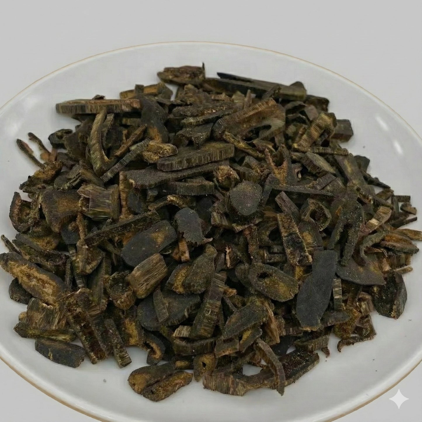 Sinking-Grade Purple Kynam Agarwood Chips — Handcrafted for Incense, Tea, and Water Infusion